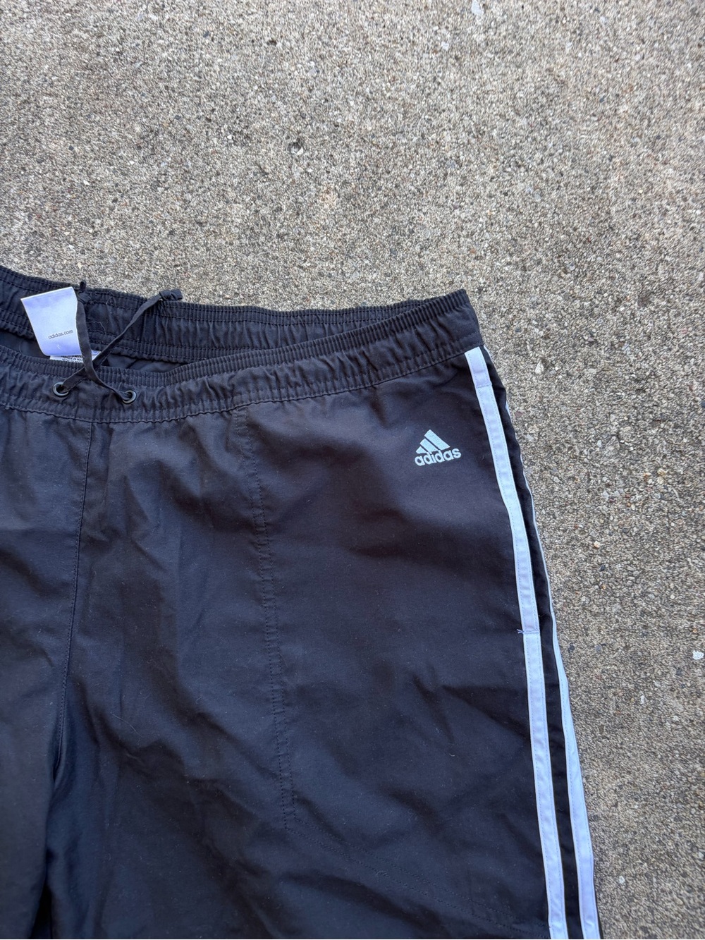 Adidas Pants Womens XL Black 3-Stripe Crop Track Elastic Waist Pockets Athletic - Picture 2 of 5